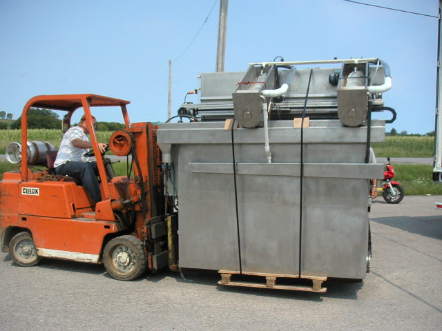 2007-08-14_Delivery_pick-up_at_B%26H_%281%29.JPG